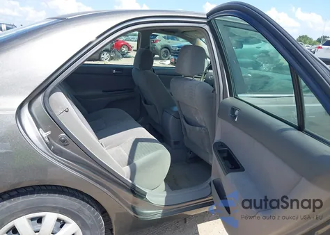 2005 Toyota Camry Le из США, поврежденный, VIN 4T1BE32K85U545028